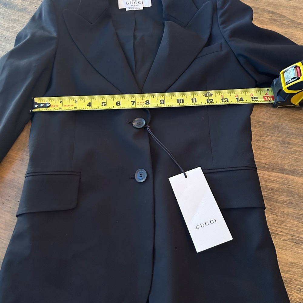 Gucci Black Blazer 36 used One time, without tags Original bought from Poshmark - Picture 4 of 9
